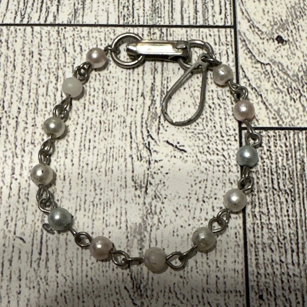 Silver Tone Tri-Color Faux‎ Pearl Child's Bracelet 4